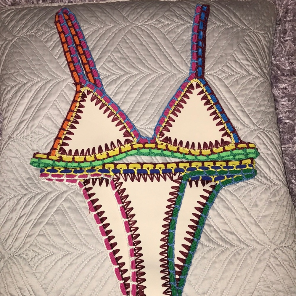 Women’s colorful crotchet triangle bikini